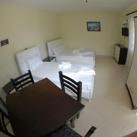 Rama Apartments Sarande Exterior photo