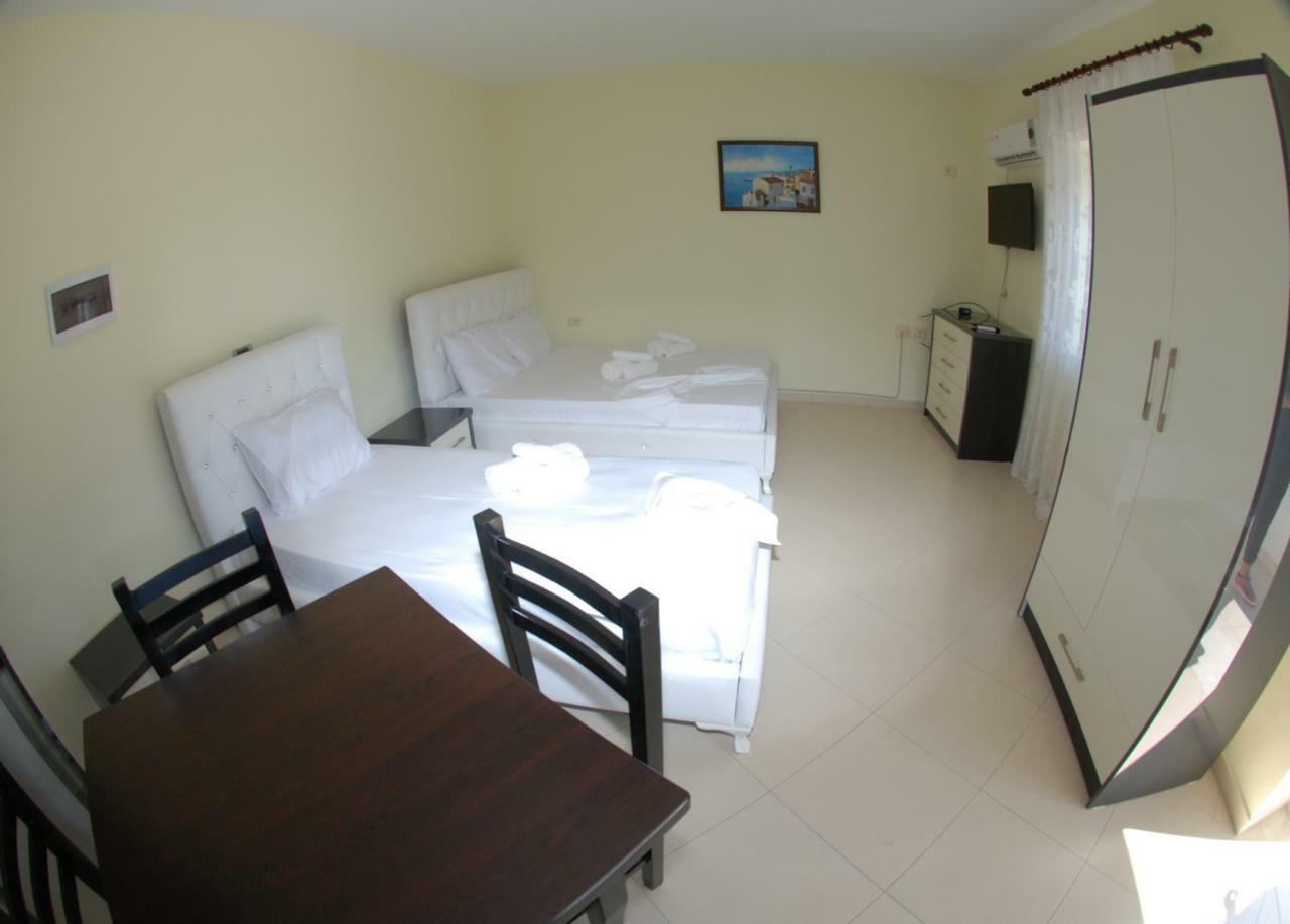 Rama Apartments Sarande Exterior photo